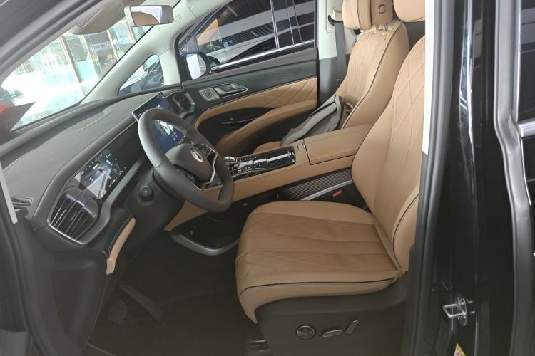 Used Denza D9 2024 DM-i 980 Four-Wheel Drive Prestige Model Left Front Seat