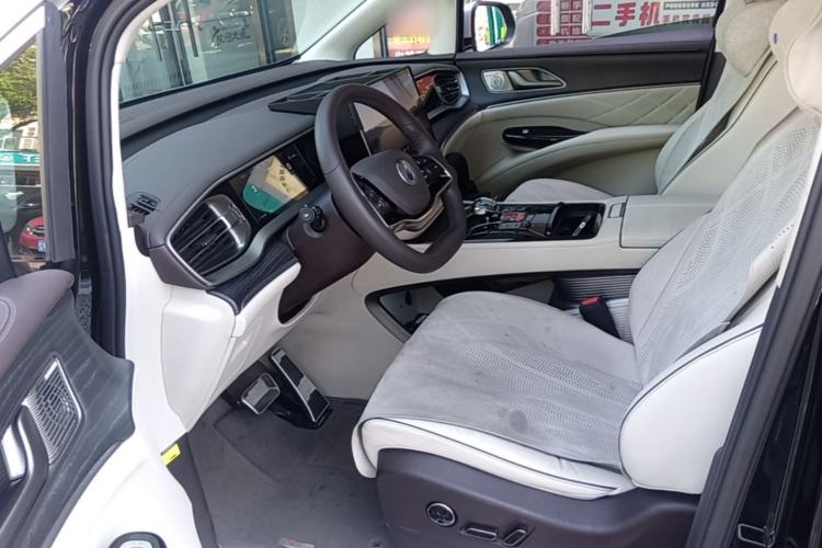 Used Denza D9 2024 DM-i 980 Four-Wheel Drive Flagship Model Left Front Seat