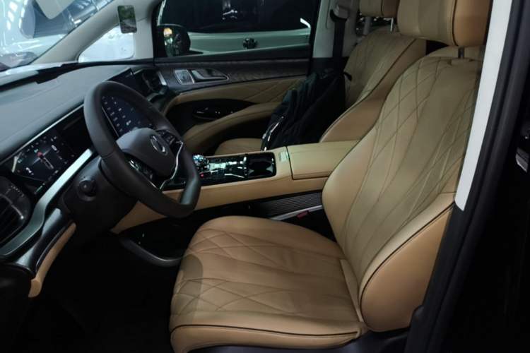 Used Denza D9 2024 DM-i 1050 Luxury Model Left Front Seat