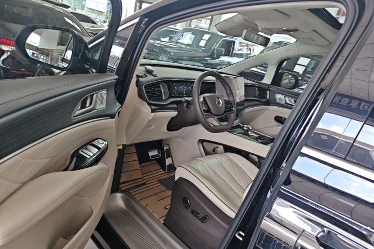 Used Denza D9 2024 DM-i 980 Four-Wheel Drive Flagship Model Left Front Seat