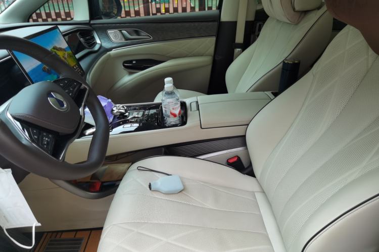 Used Denza D9 2024 DM-i 1050 Luxury Model Left Front Seat