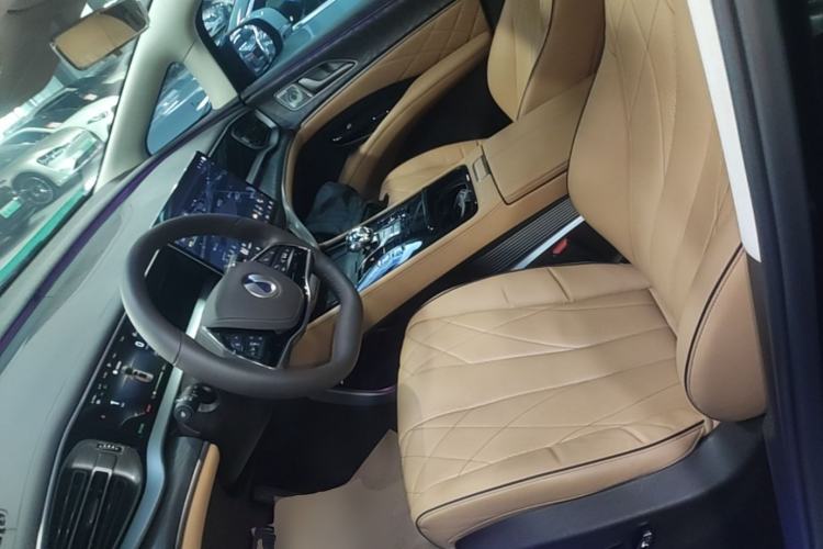 Used Denza D9 2024 EV 600 Four-Wheel Drive Prestige Model Left Front Seat