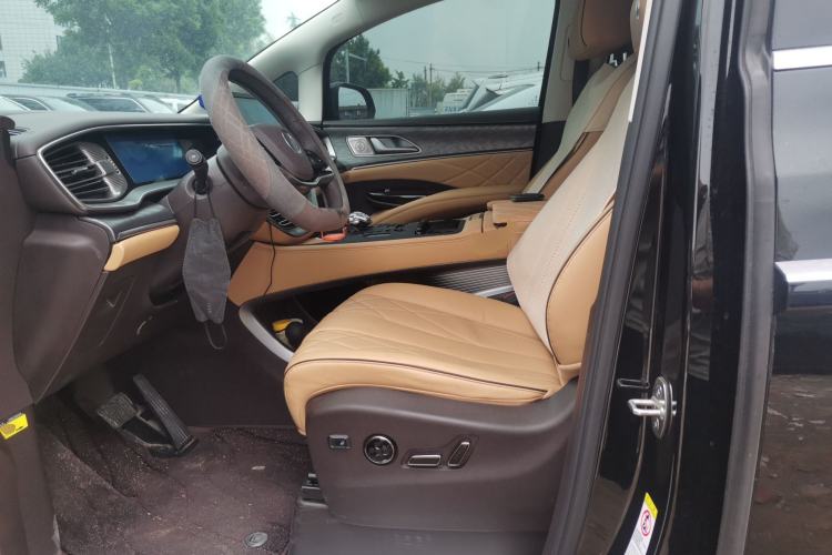 Used Denza D9 2024 EV 620 Premium Model Left Front Seat