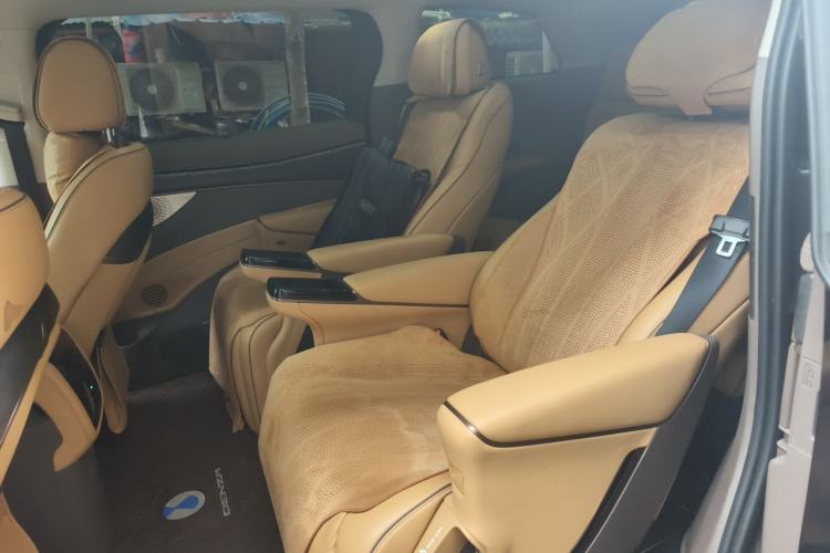 Used Denza D9 2024 DM-i 1050 Luxury Model Left Rear Seat