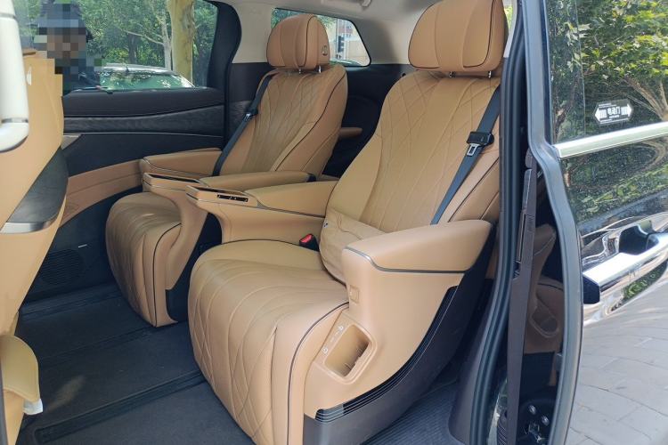 Used Denza D9 2024 DM-i 1050 Luxury Model Left Rear Seat