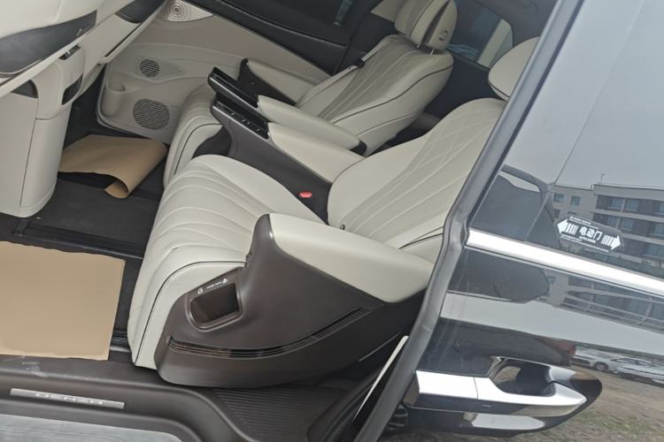 Used Denza D9 2024 DM-i 970 Luxury Model Left Rear Seat