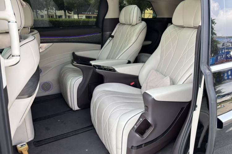 Used Denza D9 2024 DM-i 1050 Luxury Model Left Rear Seat