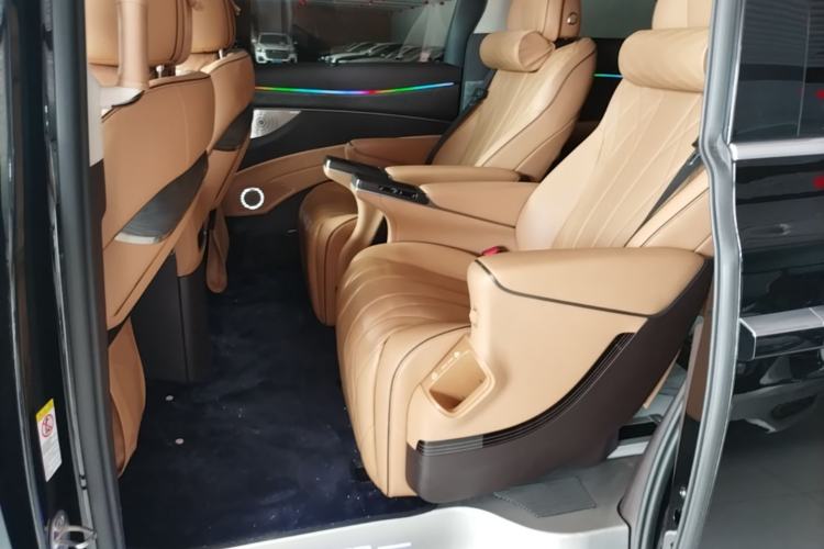 Used Denza D9 2024 DM-i 1050 Luxury Model Left Rear Seat