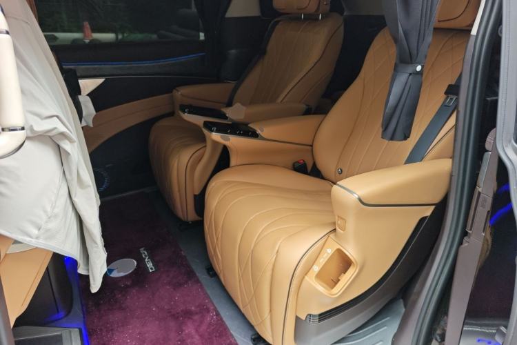 Used Denza D9 2024 DM-i 1050 Luxury Model Left Rear Seat