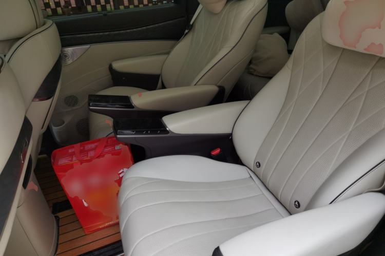 Used Denza D9 2024 DM-i 1050 Luxury Model Left Rear Seat
