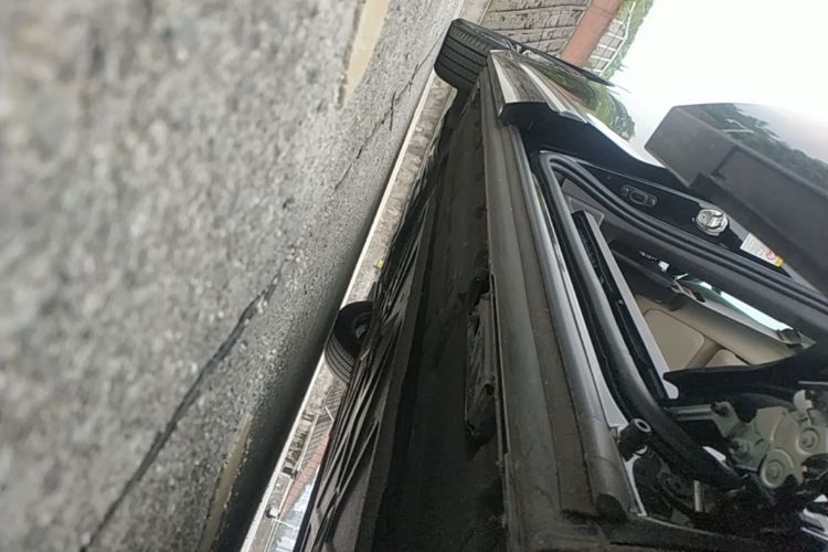 Used Denza D9 2024 DM-i 980 Four-Wheel Drive Flagship Model Left Side Sill