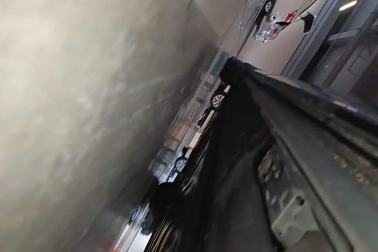 Used Denza D9 2024 DM-i 980 Four-Wheel Drive Prestige Model Left Side Sill
