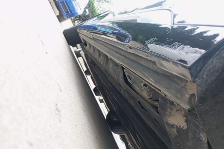 Used Denza D9 2024 DM-i 980 Four-Wheel Drive Prestige Model Left Side Sill