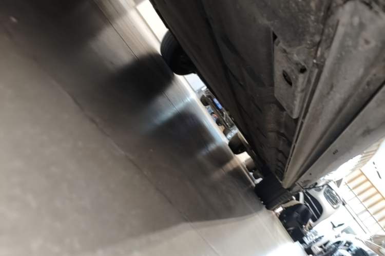 Used Denza D9 2024 DM-i 980 Four-Wheel Drive Prestige Model Left Side Sill