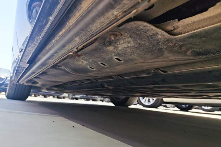 Used Denza D9 2024 DM-i 980 Four-Wheel Drive Flagship Model Left Side Sill