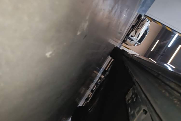 Used Denza D9 2024 DM-i 980 Four-Wheel Drive Prestige Model Left Side Sill