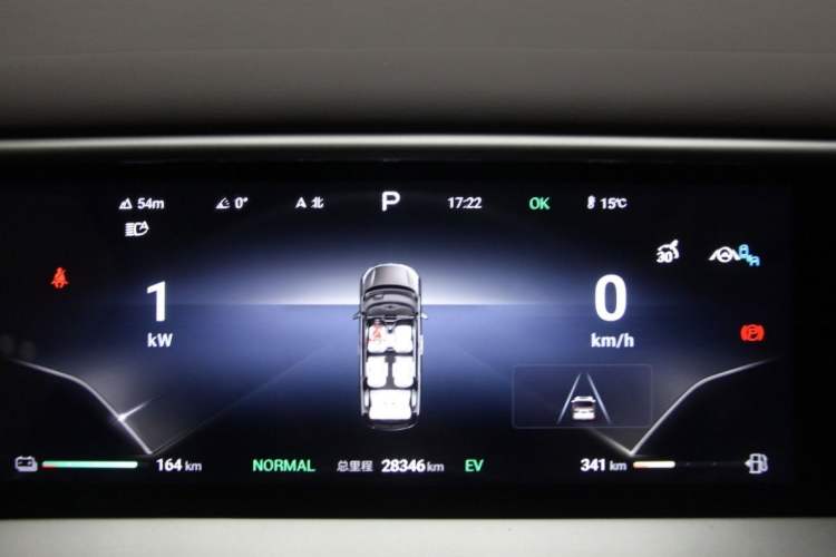 Used Denza D9 2024 DM-i 980 Four-Wheel Drive Prestige Model Odometer Close Up
