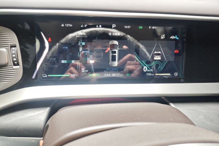 Used Denza D9 2024 DM-i 1050 Luxury Model Odometer Close Up