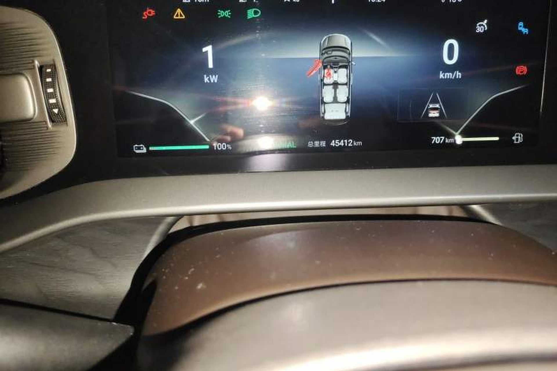 Used Denza D9 2024 DM-i 1050 Luxury Model Odometer Close Up