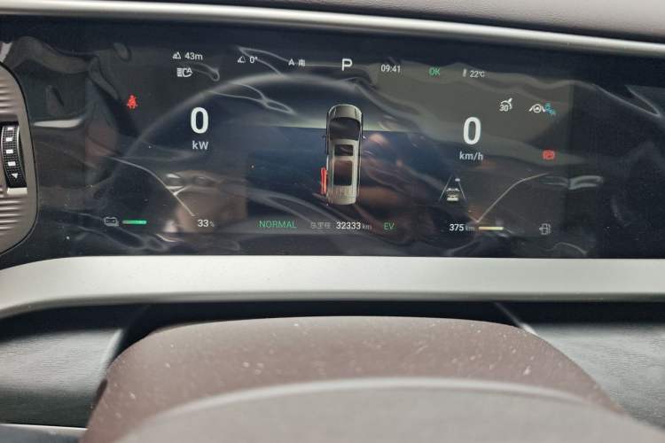 Used Denza D9 2024 DM-i 1050 Luxury Model Odometer Close Up