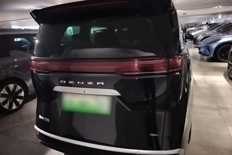 Used Denza D9 2024 DM-i 1050 Luxury Model Rear