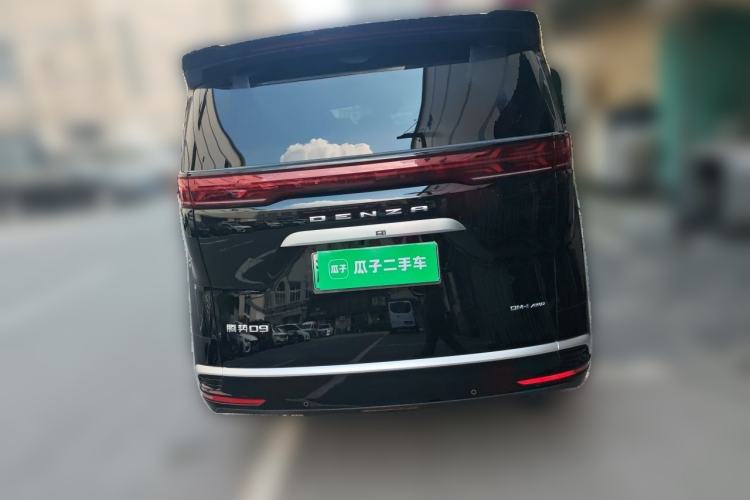Used Denza D9 2024 DM-i 980 Four-Wheel Drive Prestige Model Rear