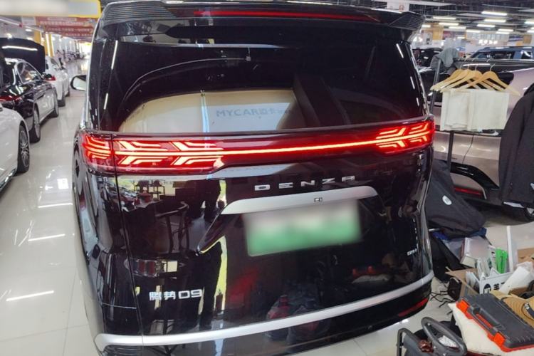 Used Denza D9 2024 DM-i 1050 Luxury Model Rear
