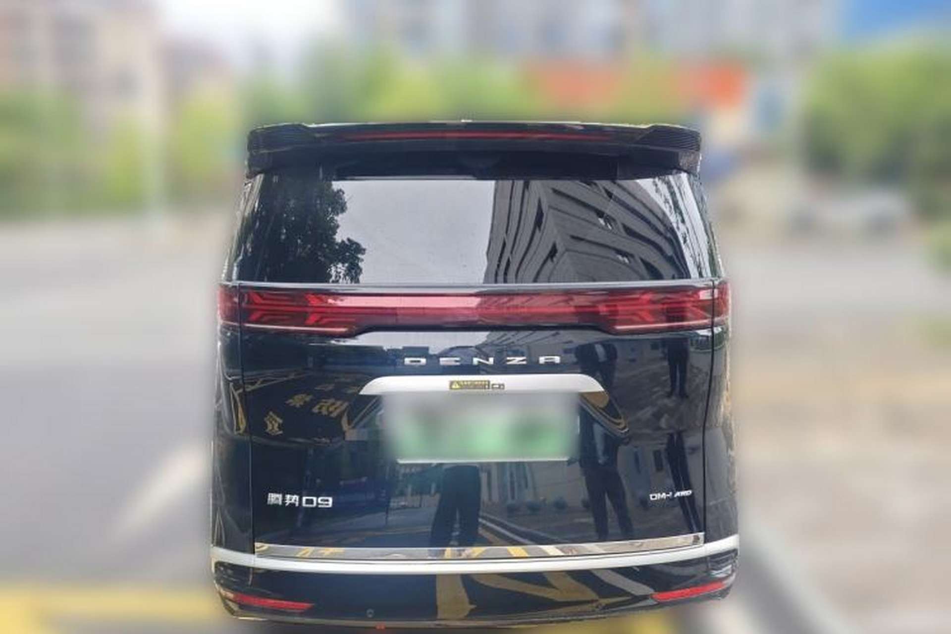 Used Denza D9 2024 DM-i 1050 Luxury Model Rear