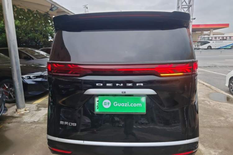 Used Denza D9 2024 DM-i 1050 Luxury Model Rear