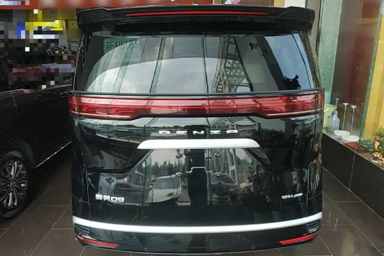 Used Denza D9 2024 DM-i 980 Four-Wheel Drive Flagship Model Rear