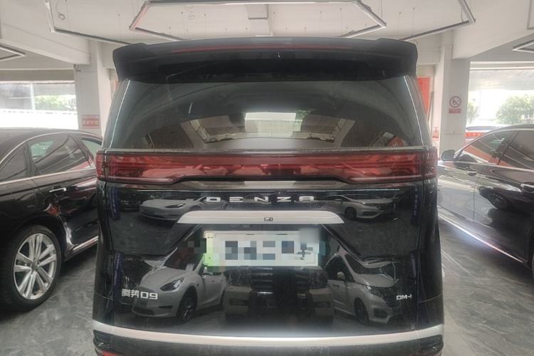 Used Denza D9 2024 DM-i 1050 Luxury Model Rear
