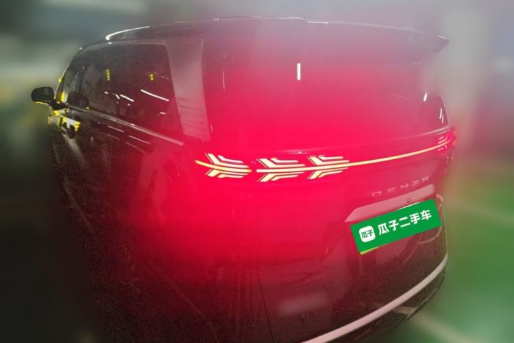 Used Denza D9 2024 DM-i 970 Luxury Model Rear Left 45 Deg