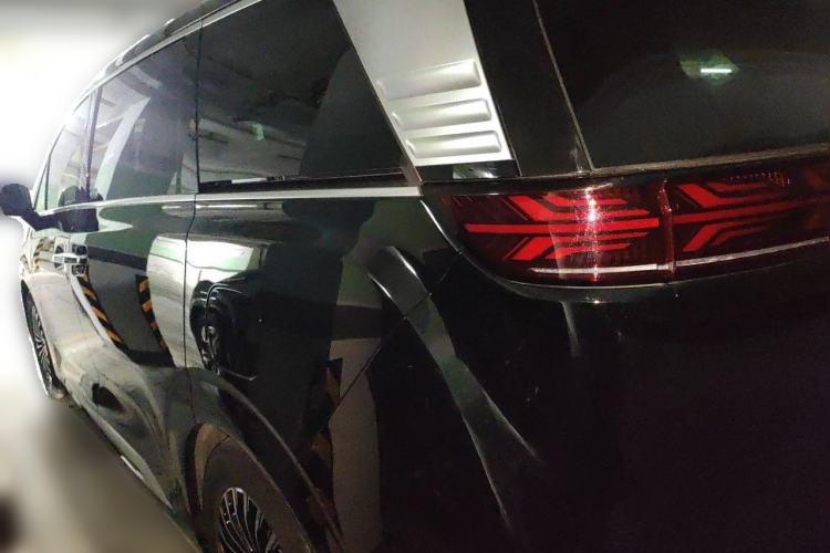 Used Denza D9 2024 DM-i 1050 Luxury Model Rear Left 45 Deg