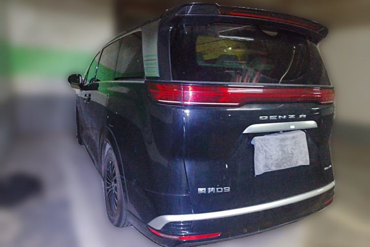 Used Denza D9 2024 DM-i 980 Four-Wheel Drive Flagship Model Rear Left 45 Deg