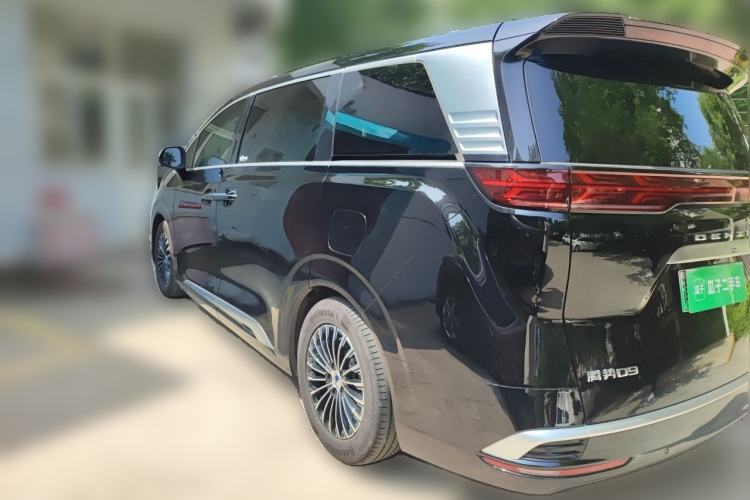 Used Denza D9 2024 DM-i 1050 Luxury Model Rear Left 45 Deg