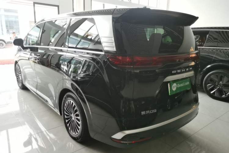 Used Denza D9 2024 DM-i 980 Four-Wheel Drive Prestige Model Rear Left 45 Deg