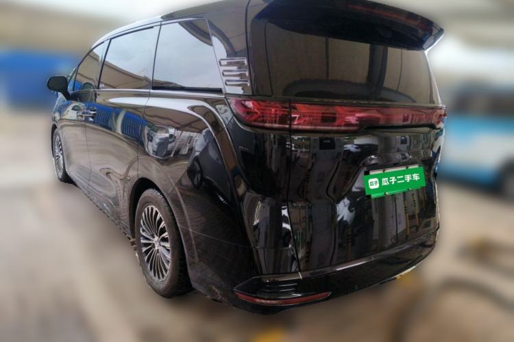 Used Denza D9 2024 EV 620 Premium Model Rear Left 45 Deg