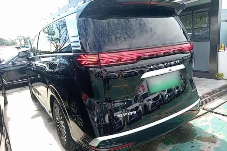 Used Denza D9 2024 DM-i 980 Four-Wheel Drive Flagship Model Rear Left 45 Deg