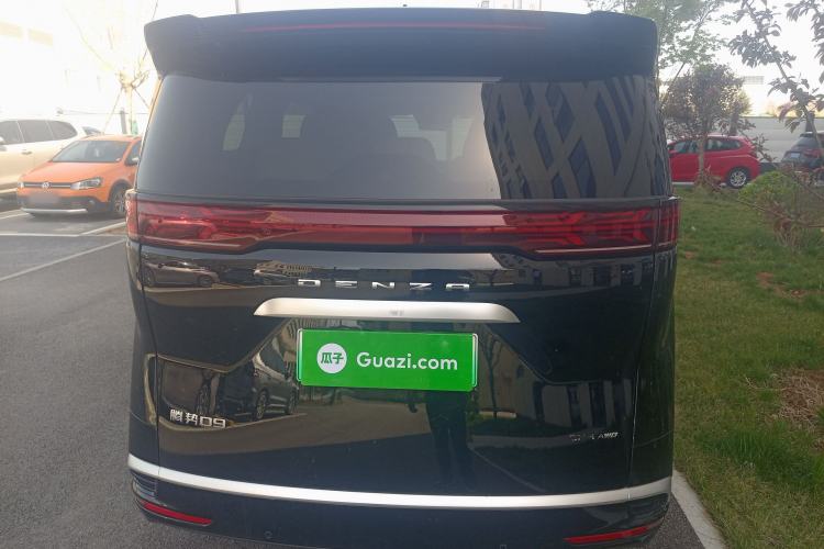 Used Denza D9 2024 DM-i 980 Four-Wheel Drive Flagship Model Rear