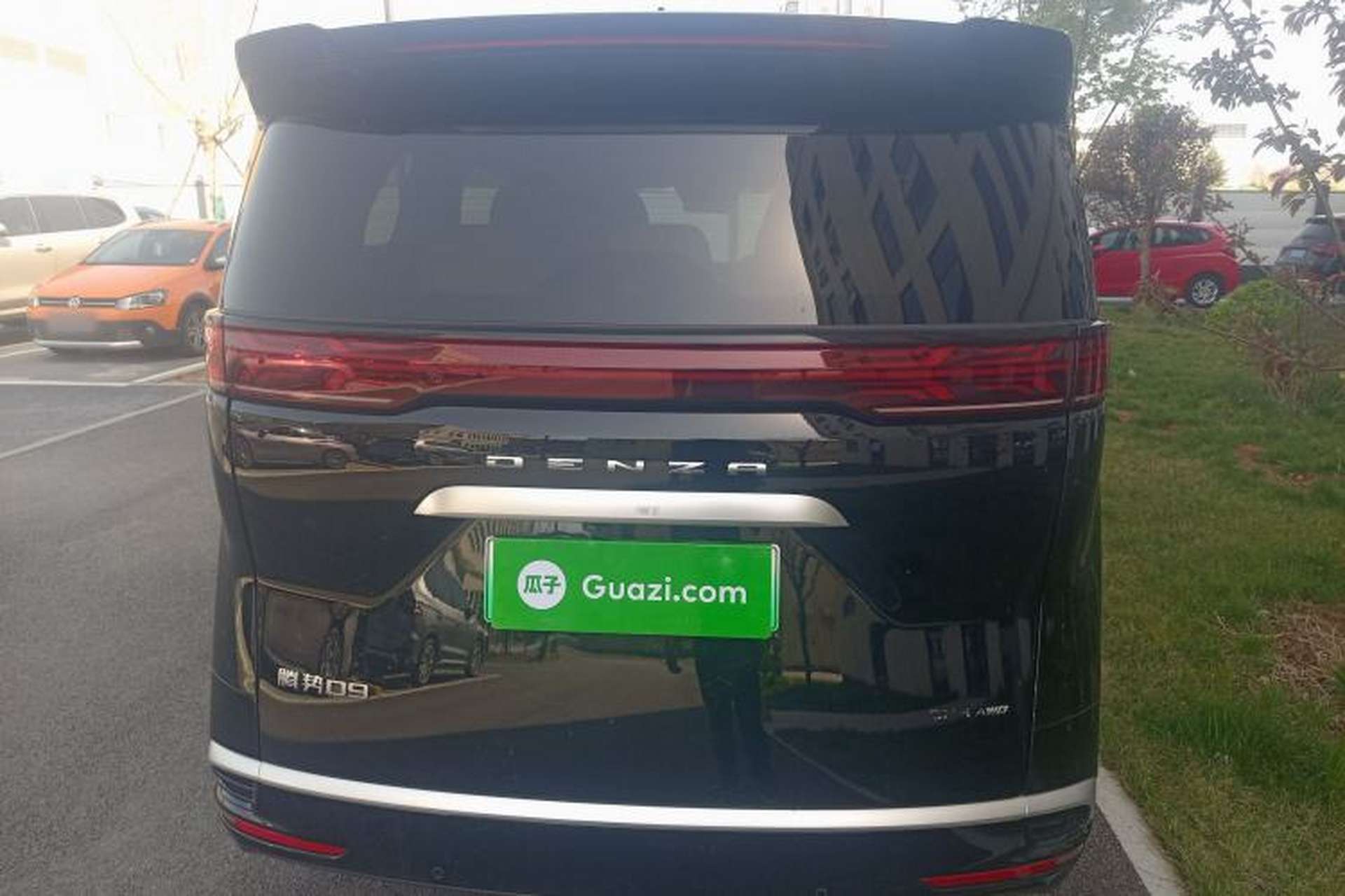 Used Denza D9 2024 DM-i 980 Four-Wheel Drive Flagship Model Rear