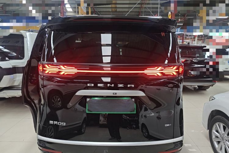 Used Denza D9 2024 DM-i 970 Luxury Model Rear