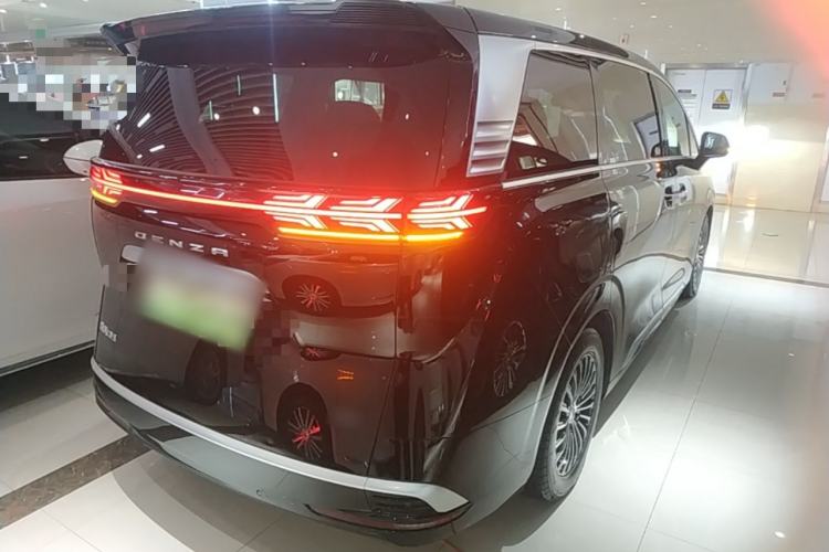 Used Denza D9 2024 DM-i 970 Luxury Model Rear Right 45 Deg