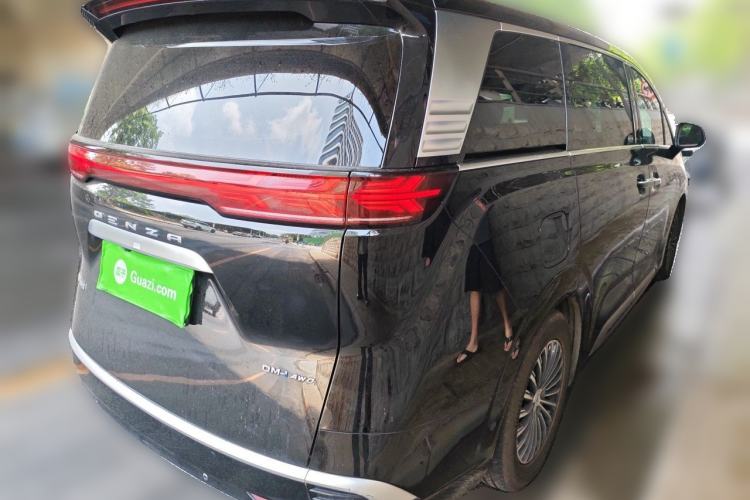 Used Denza D9 2024 DM-i 980 Four-Wheel Drive Flagship Model Rear Right 45 Deg