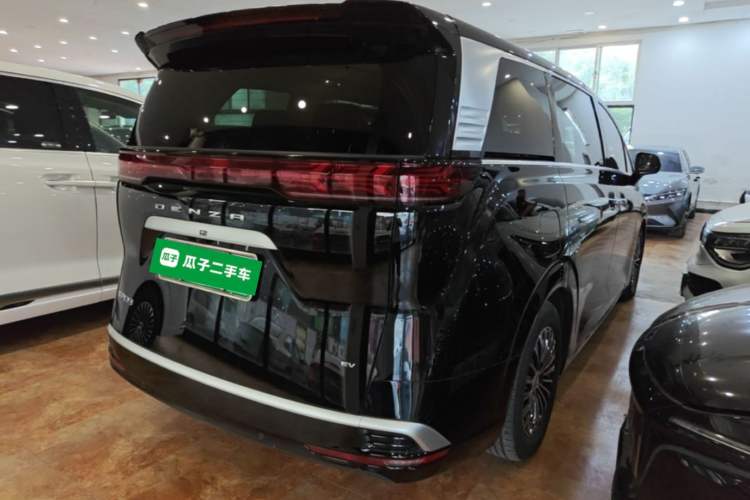 Used Denza D9 2024 EV 620 Premium Model Rear Right 45 Deg