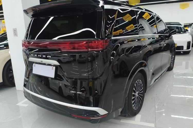 Used Denza D9 2024 DM-i 980 Four-Wheel Drive Prestige Model Rear Right 45 Deg