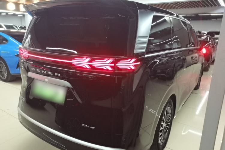 Used Denza D9 2024 DM-i 980 Four-Wheel Drive Prestige Model Rear Right 45 Deg