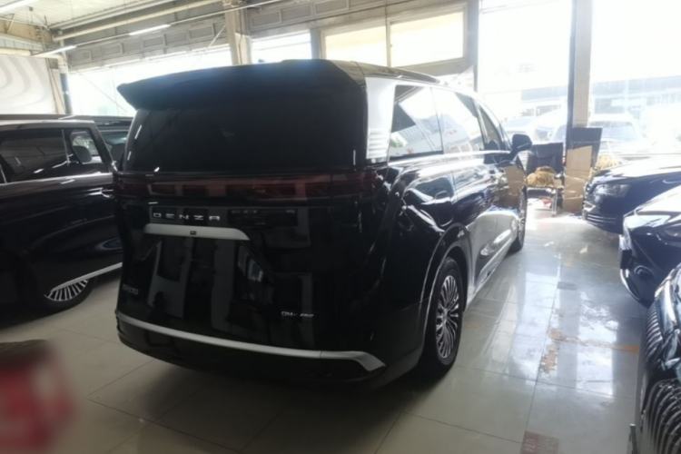 Used Denza D9 2024 DM-i 980 Four-Wheel Drive Prestige Model Rear Right 45 Deg