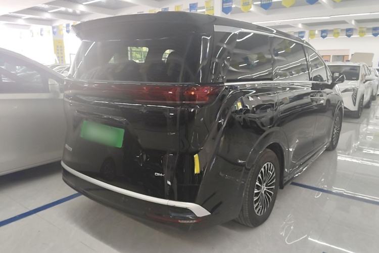 Used Denza D9 2024 DM-i 1050 Luxury Model Rear Right 45 Deg