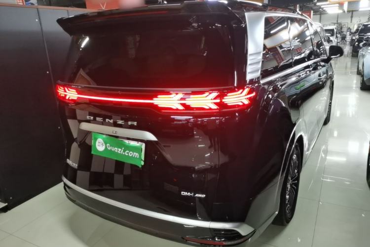Used Denza D9 2024 DM-i 980 Four-Wheel Drive Prestige Model Rear Right 45 Deg