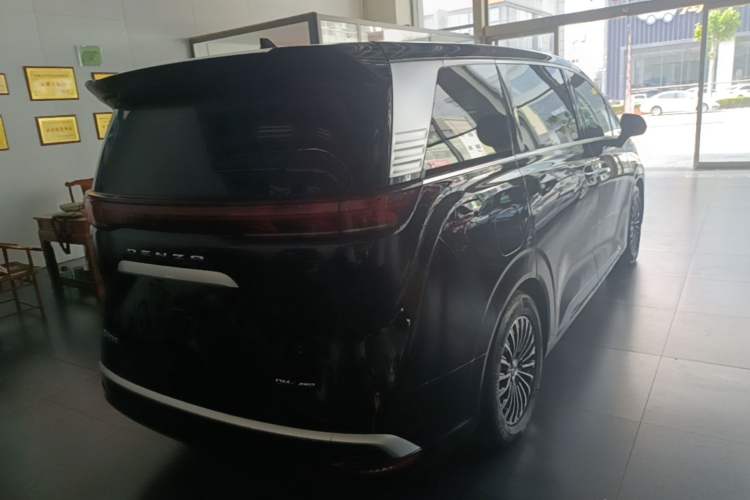 Used Denza D9 2024 DM-i 980 Four-Wheel Drive Prestige Model Rear Right 45 Deg